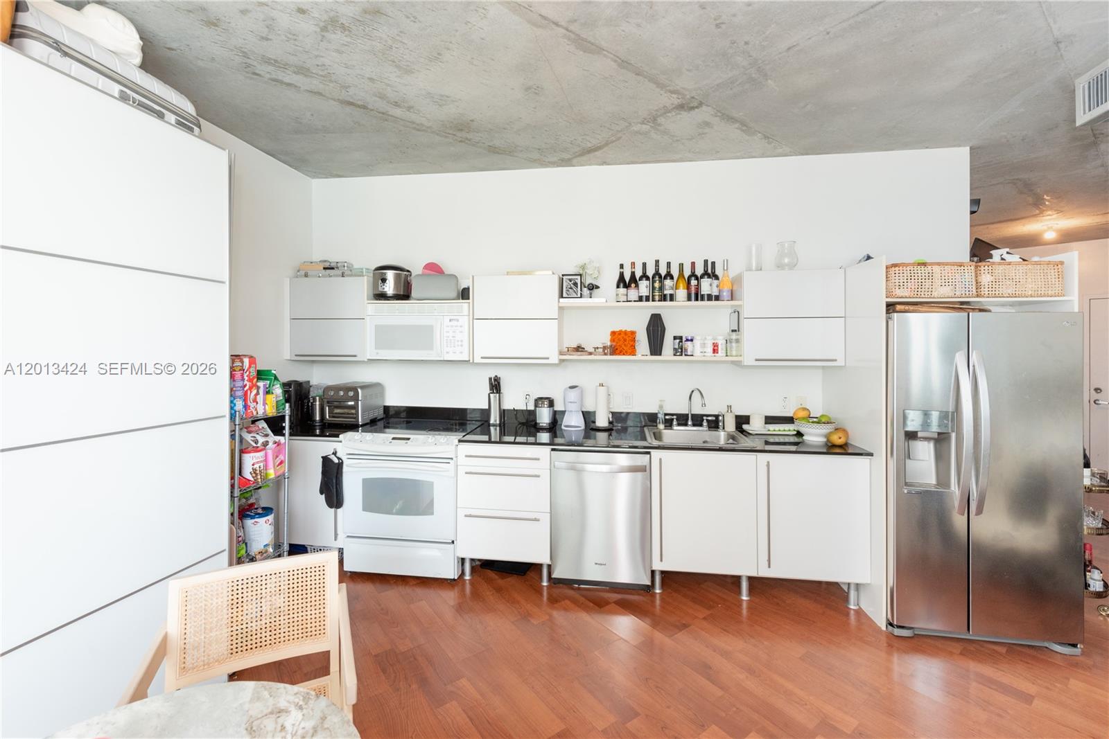 Property photo # 6