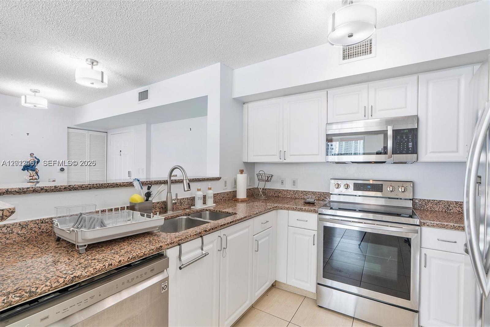 Property photo # 4