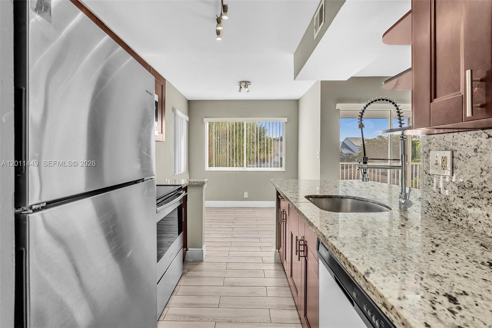Property photo # 7