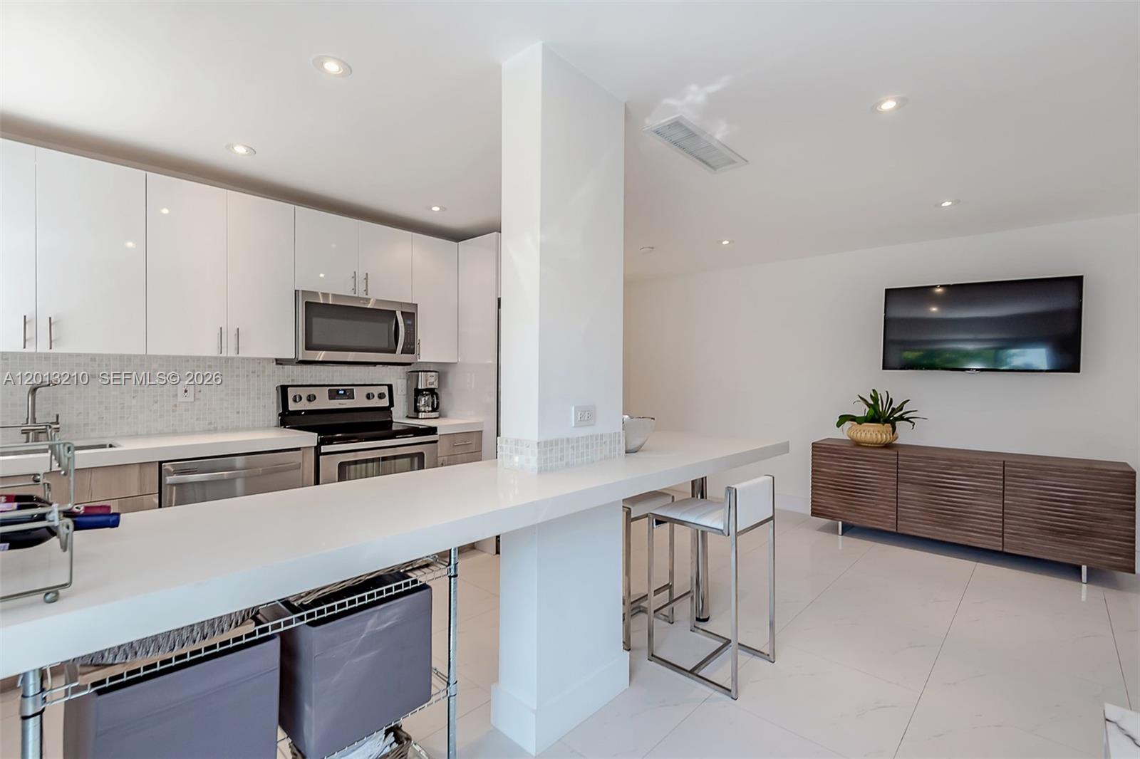 Property photo # 2