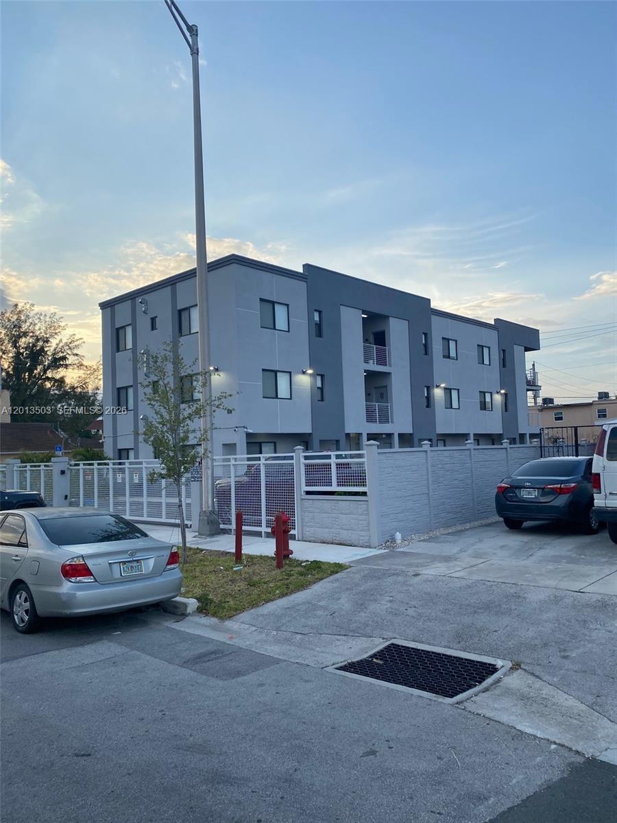Property photo # 9