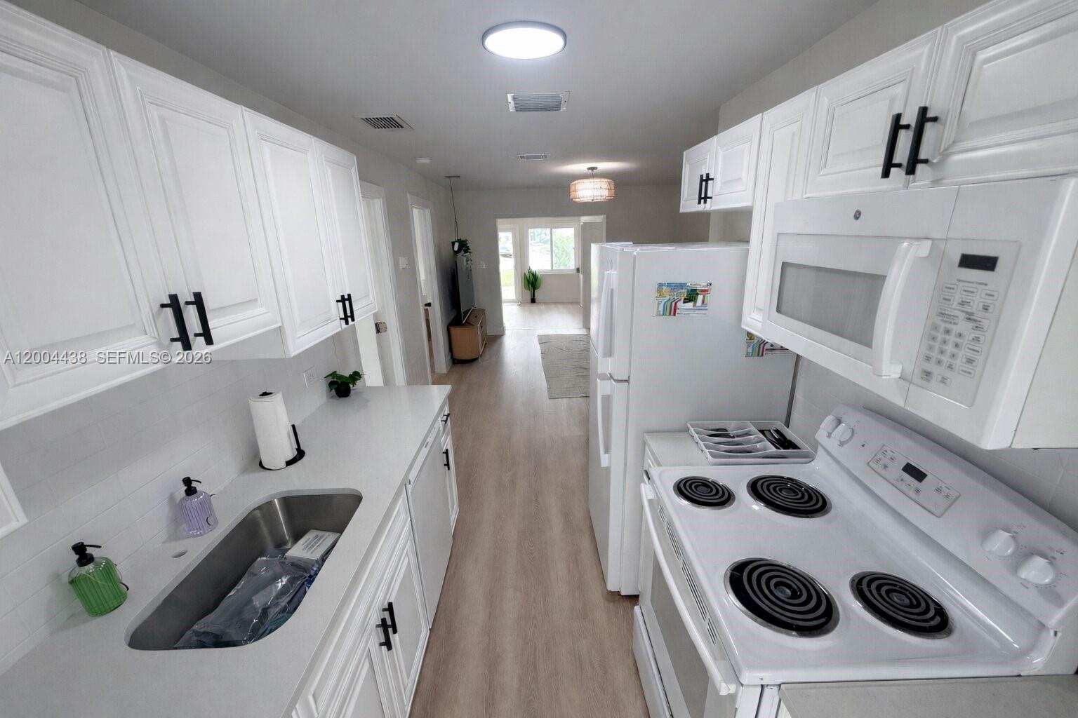 Property photo # 9