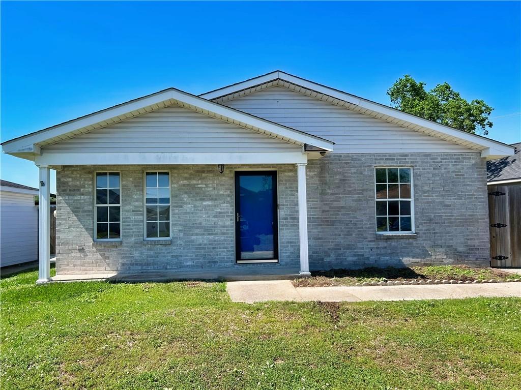 1st image of 2704 Bayou Vista Dr, Marrero, LA 70072 | MLS# 2556570