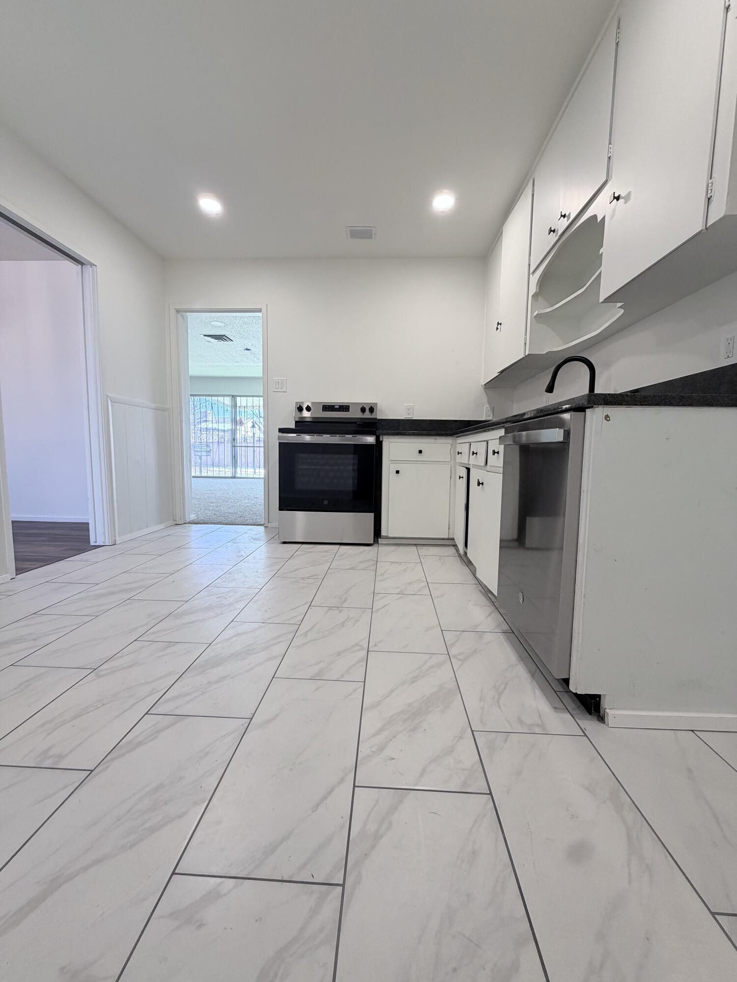 8906 LEXINGTON AVENUE NE, ALBUQUERQUE, NM 87112  Photo 6