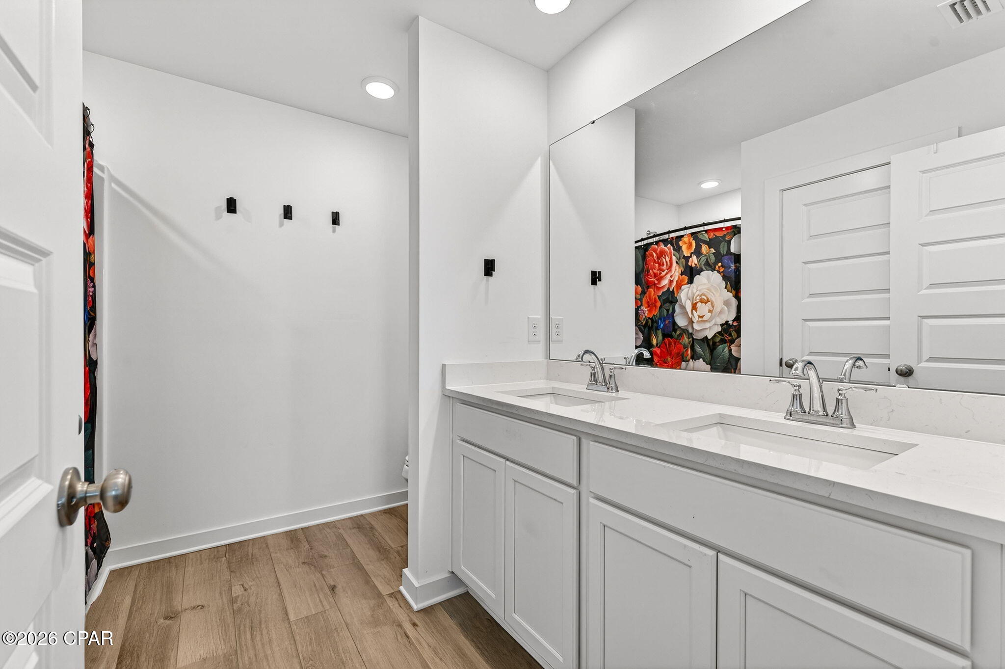 Image 30 For 352 Arrowwood Boulevard