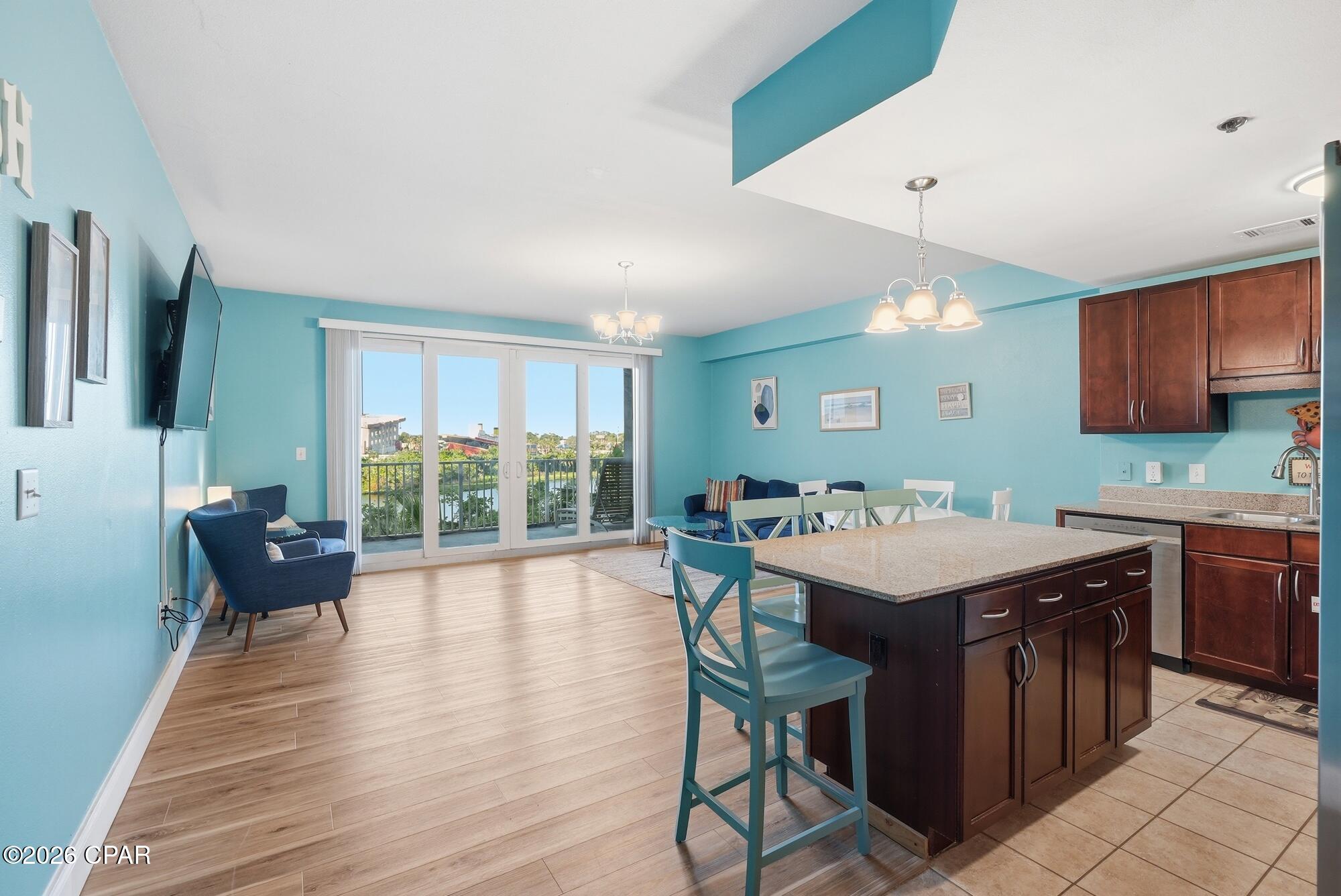 Image 3 For 9860 Thomas Drive 305