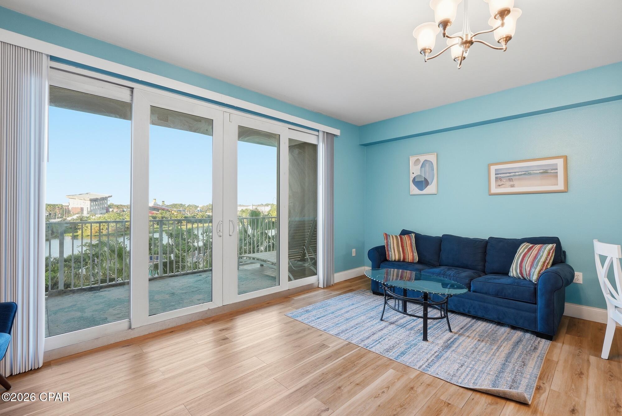 Image 4 For 9860 Thomas Drive 305