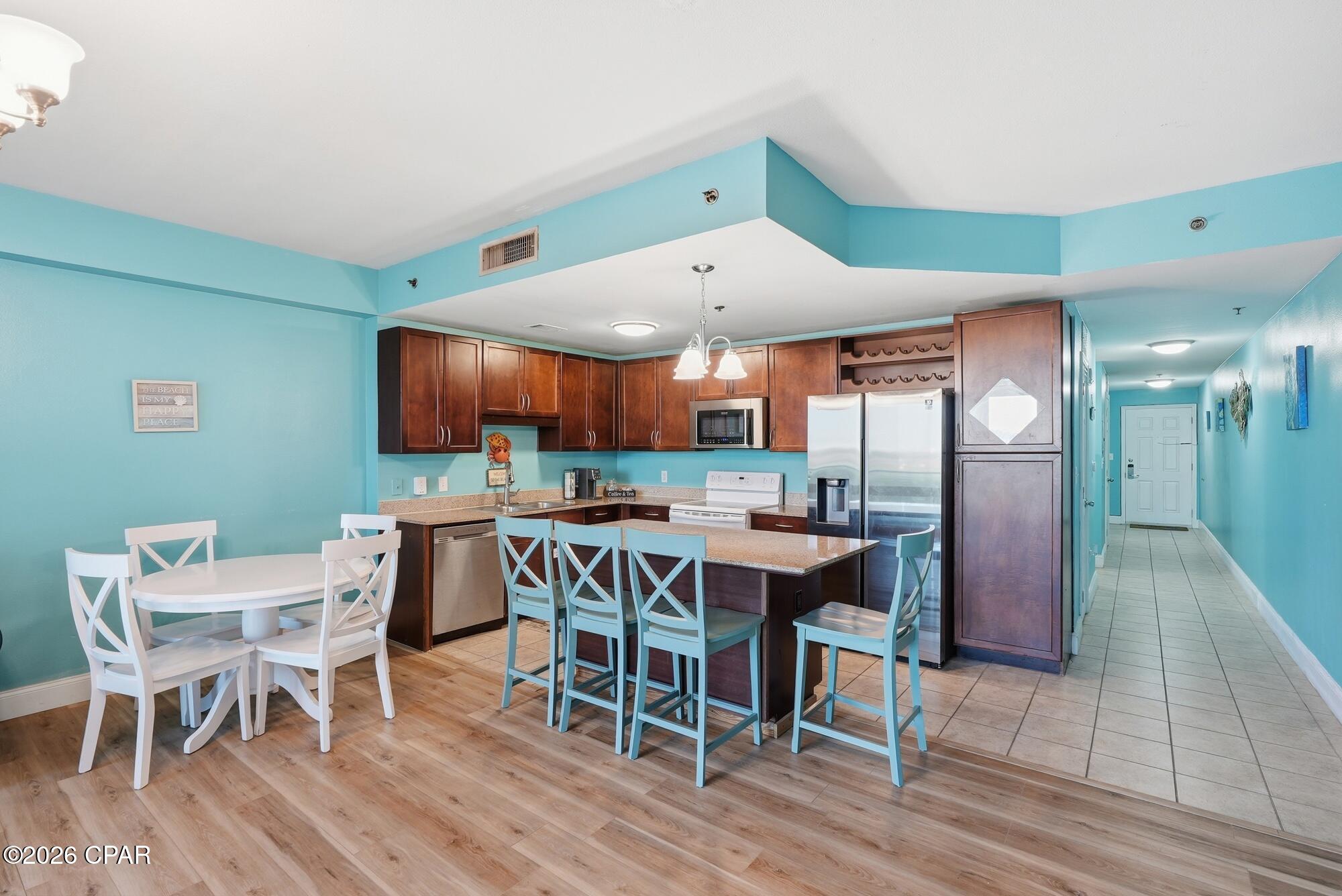 Image 8 For 9860 Thomas Drive 305