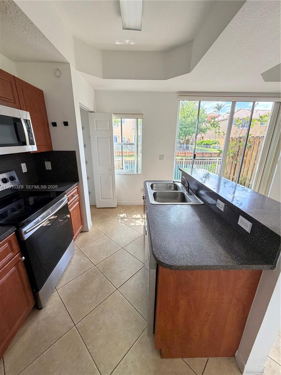 Property photo # 4