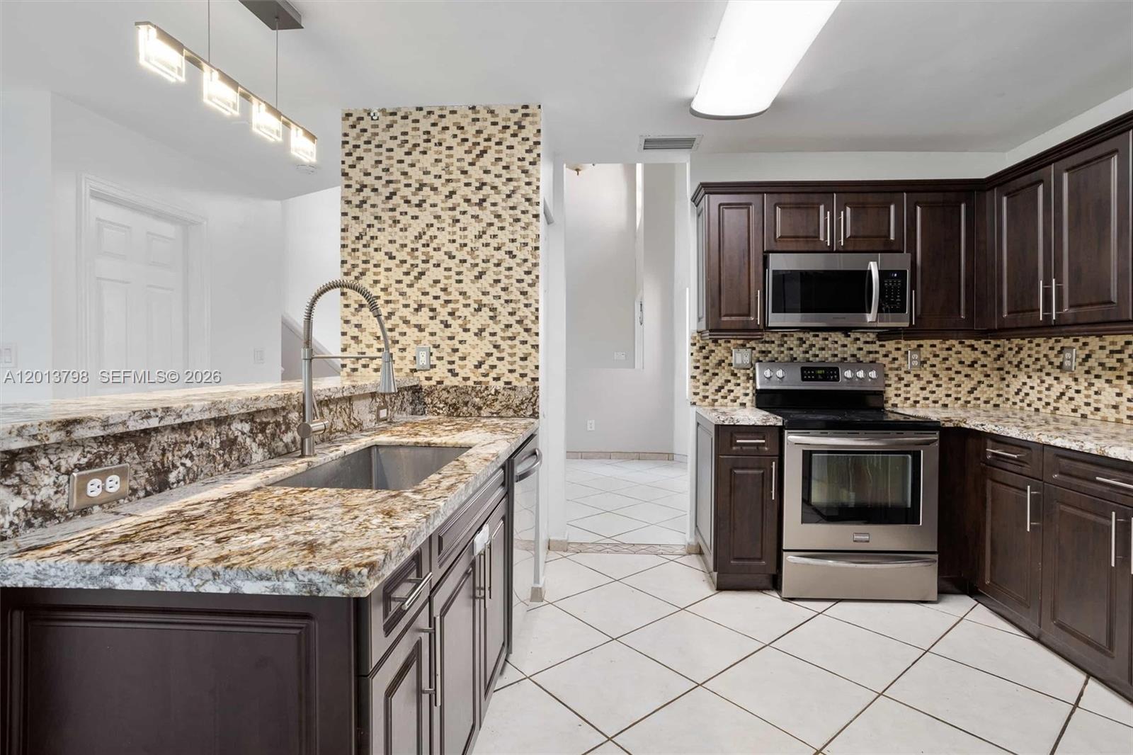 Property photo # 9