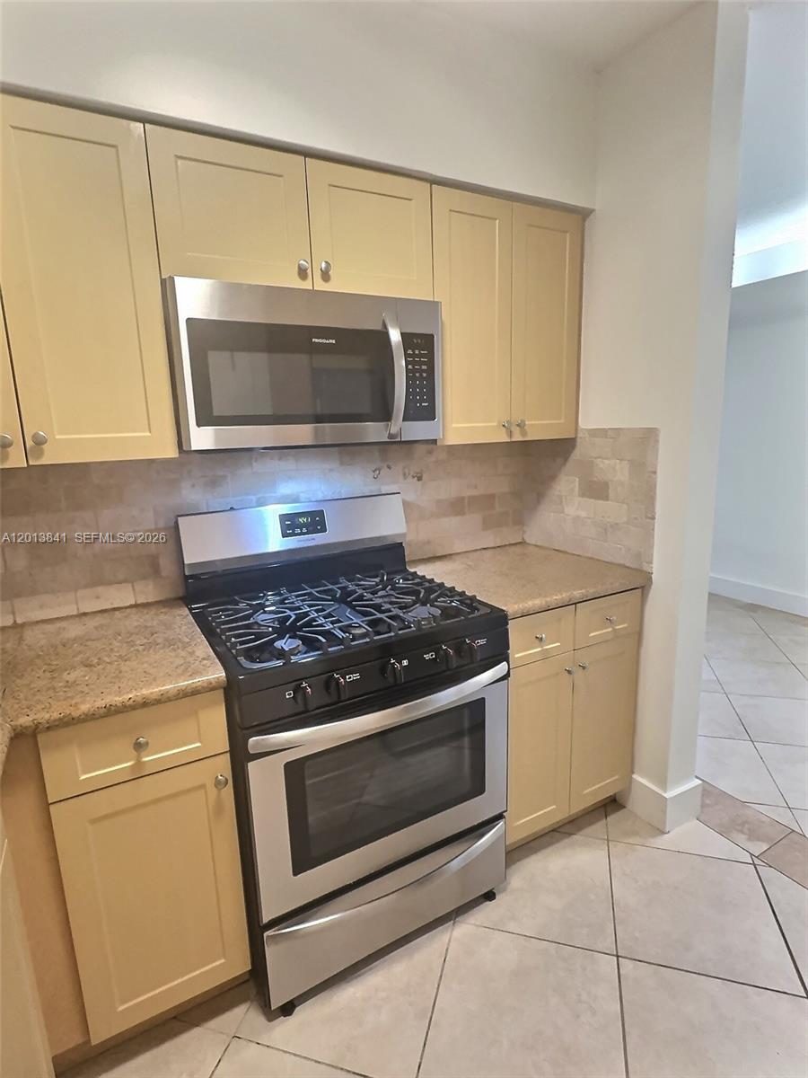 Property photo # 8