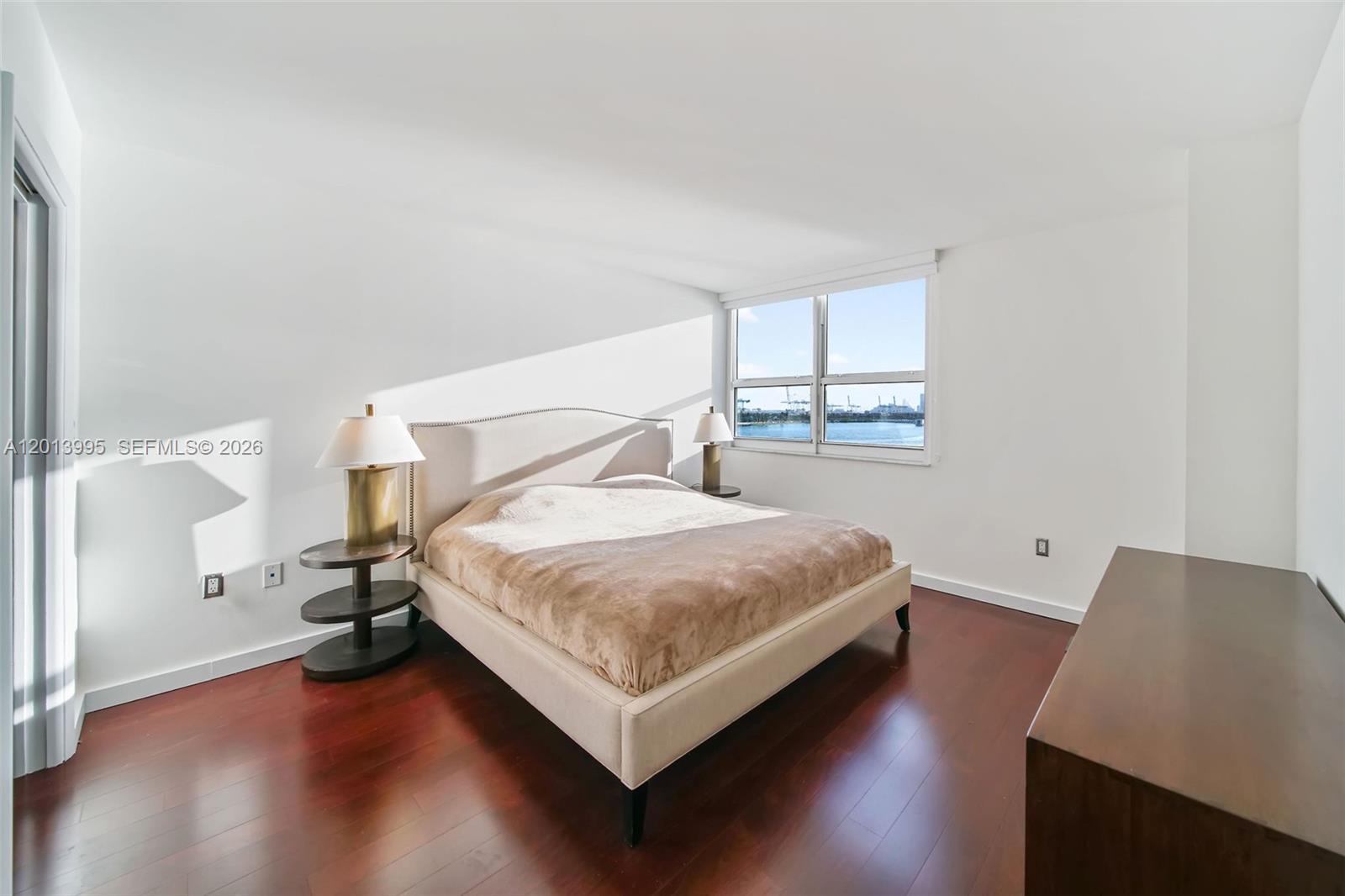 Property photo # 8