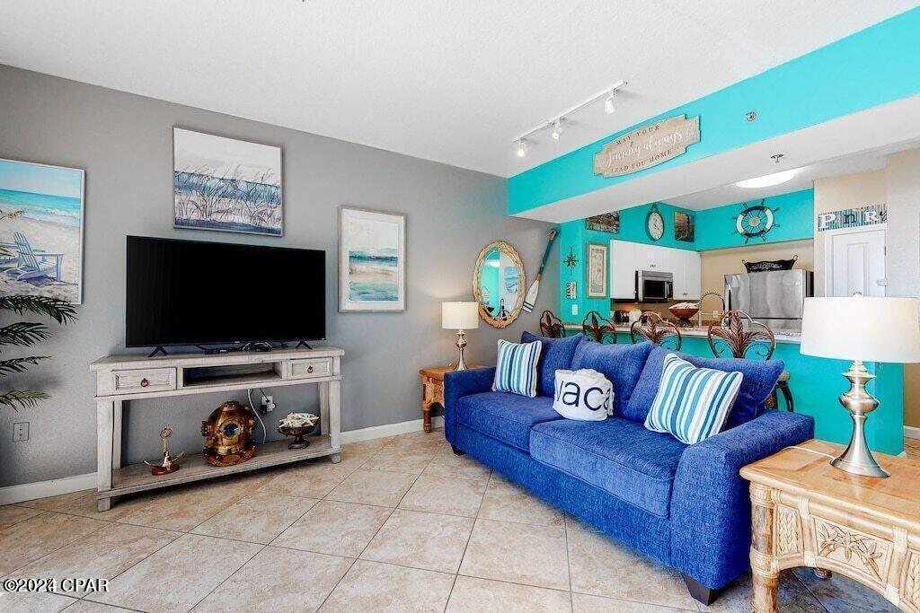 Image 10 For 9900 Thomas Drive 1715