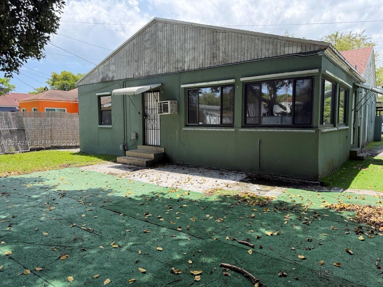 Property photo # 1