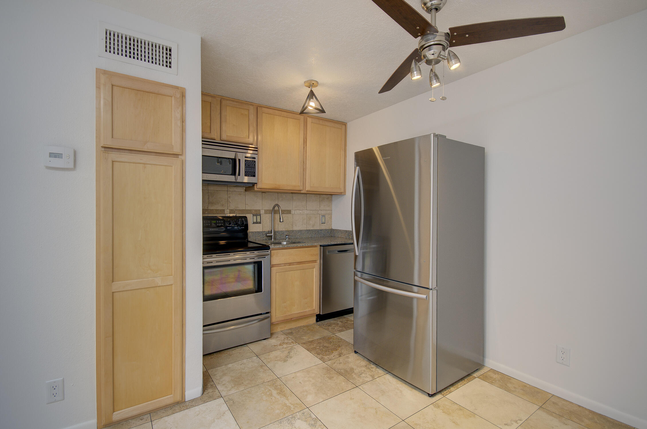 Homes for sale in Albuquerque, NM | 351 Washington St Se #202, Albuquerque, NM 87108 | MLS# 1102994