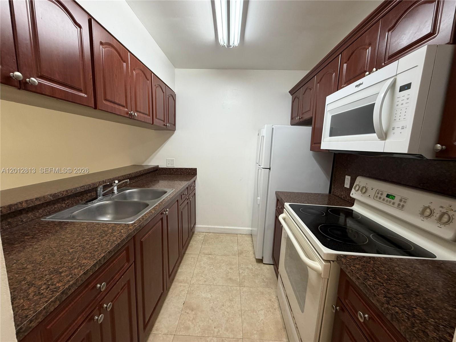 Las Vistas At Doral Condo