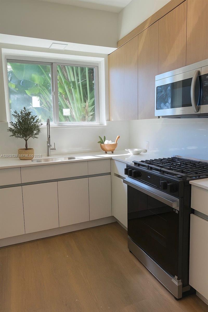 Property photo # 8