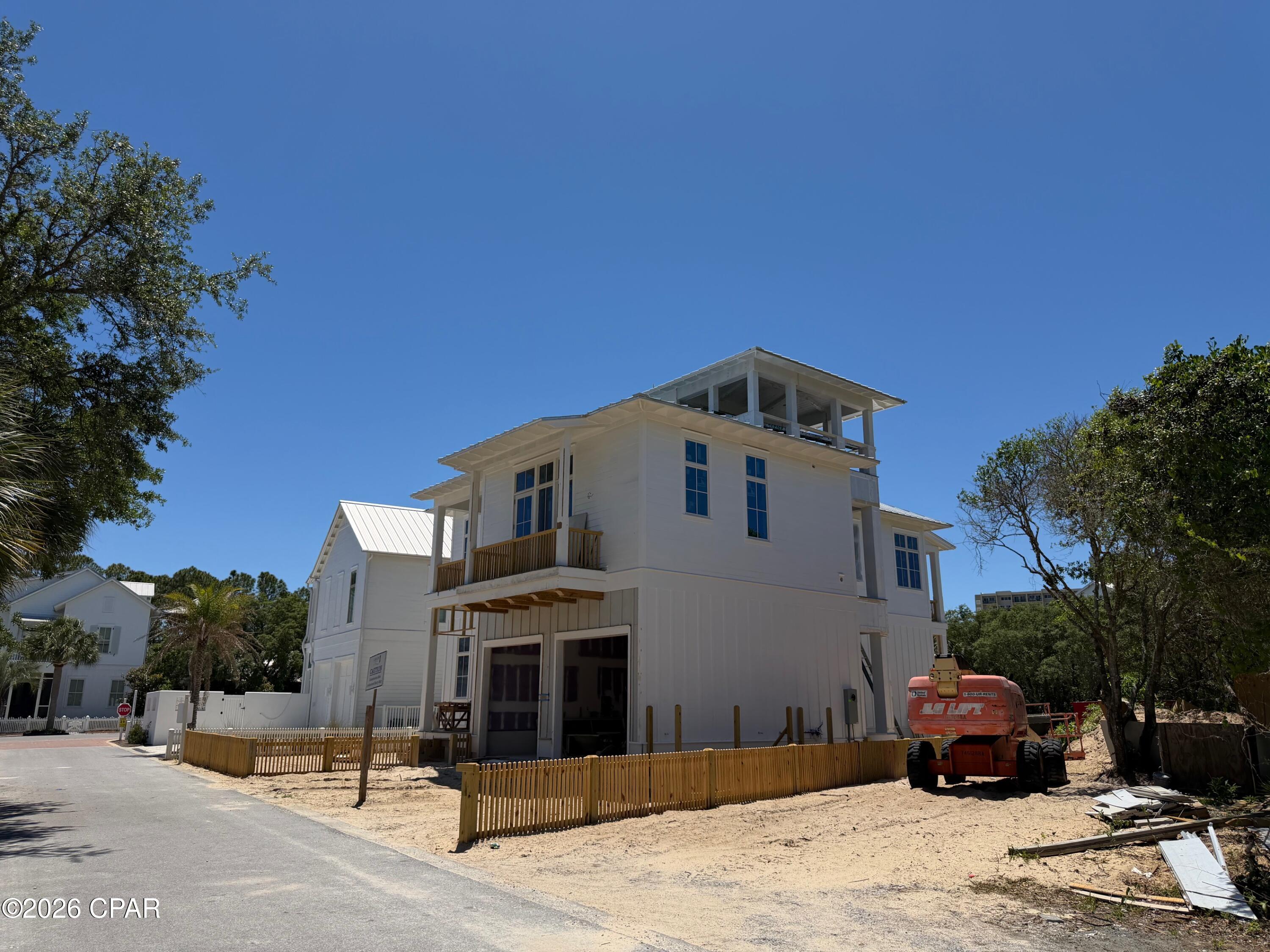 Image 3 For 202 Parkshore Court