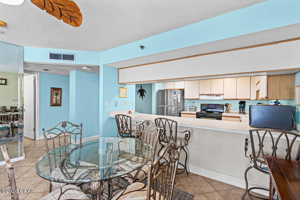 Image 10 For 6201 Thomas Drive 1402