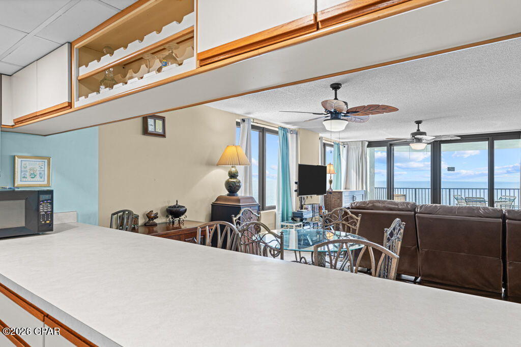 Image 8 For 6201 Thomas Drive 1402