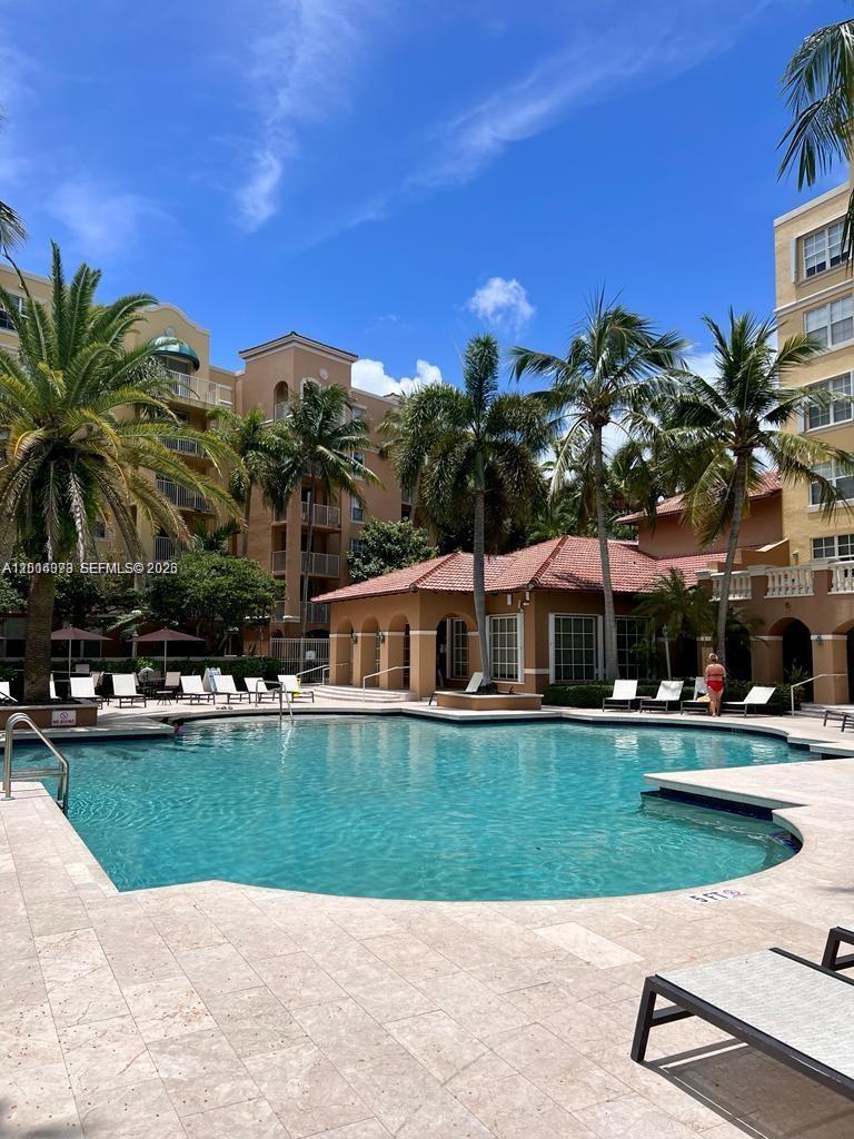 The Yacht Club At Aventur