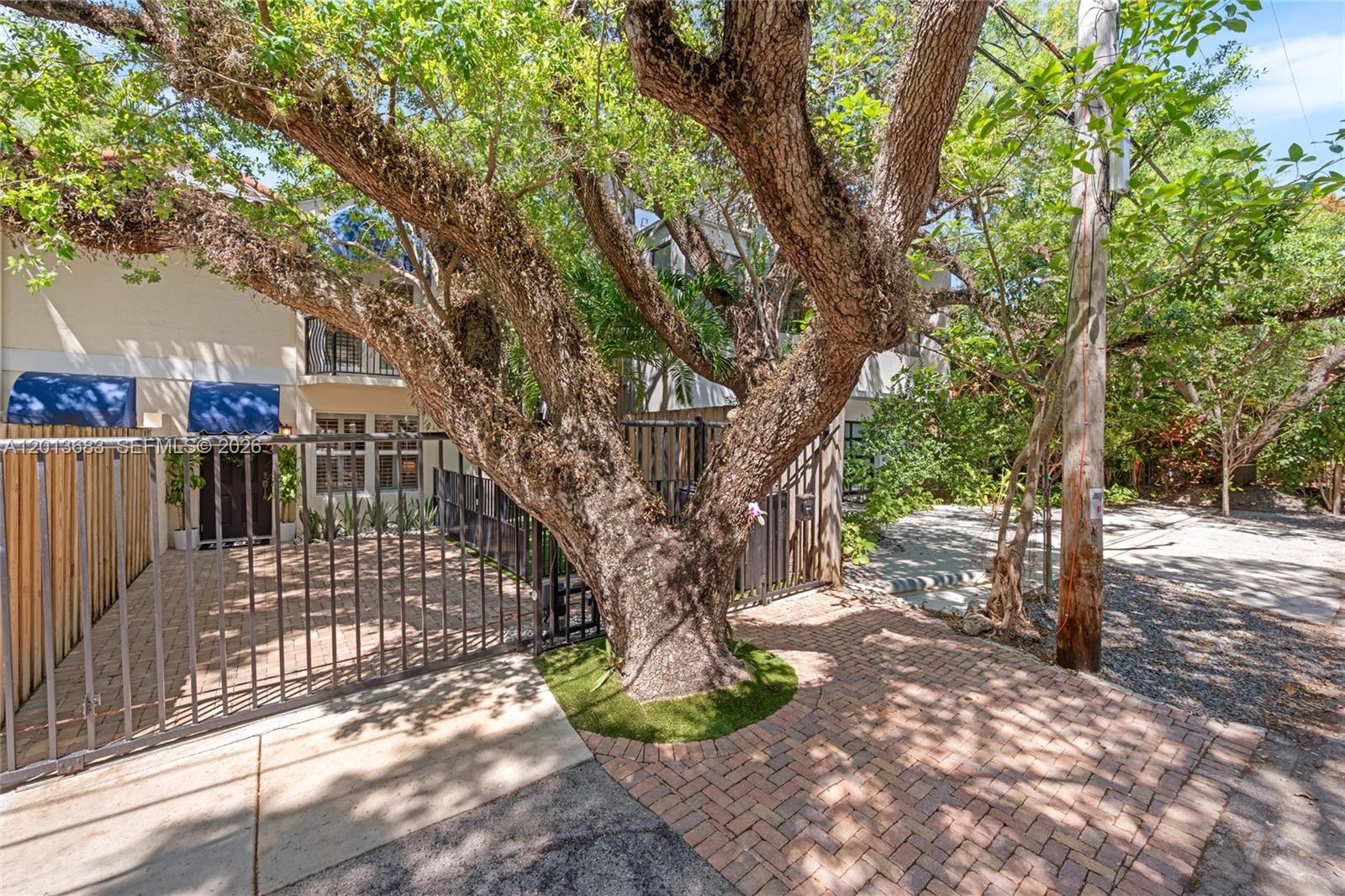 Property photo # 4