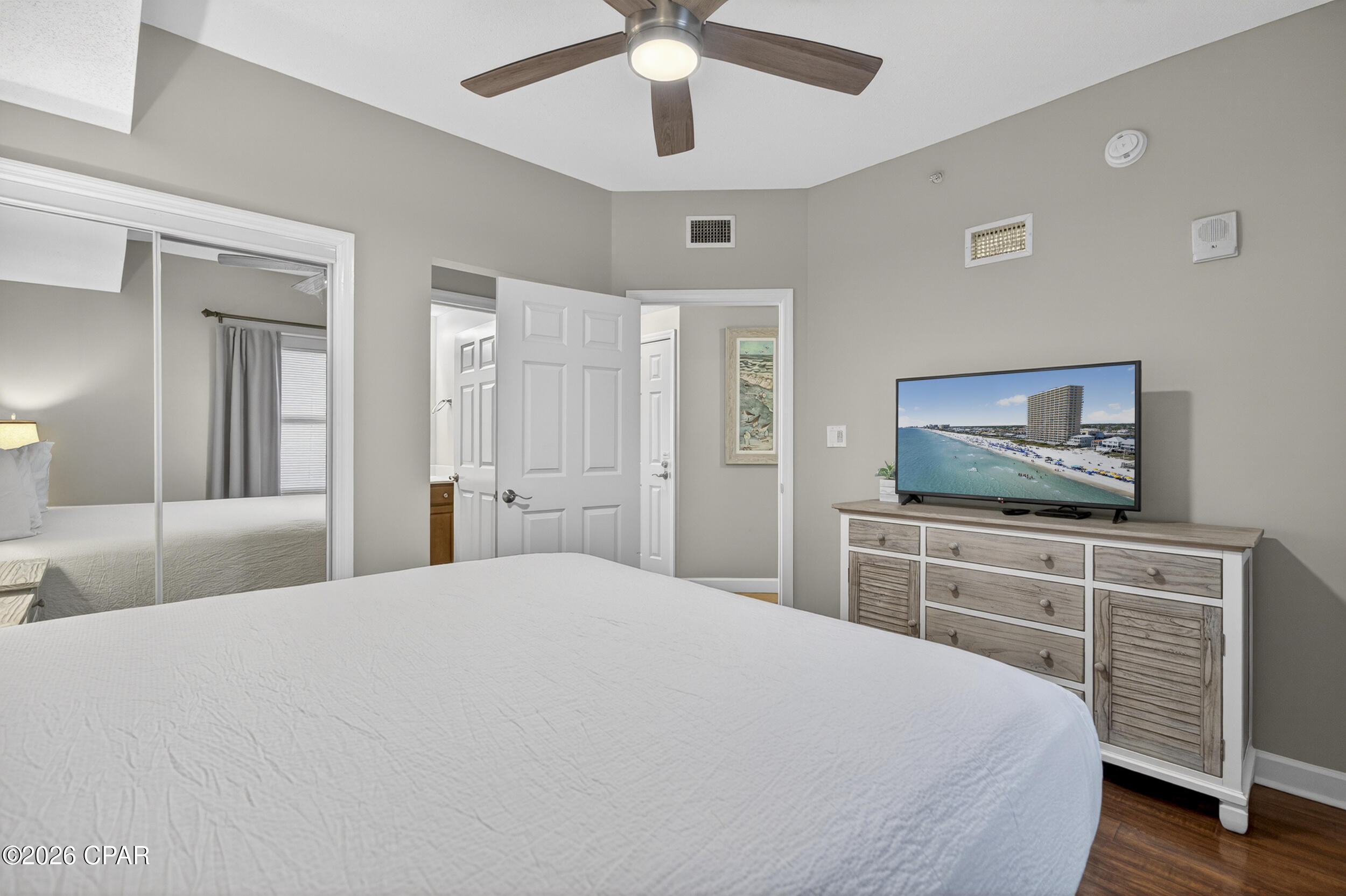 Image 6 For 5115 Gulf Drive 404