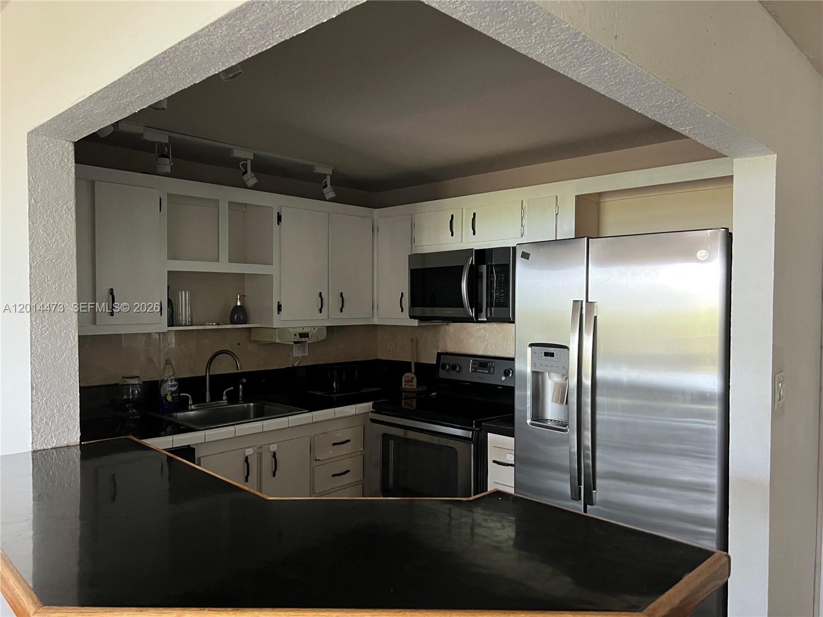 Property photo # 9