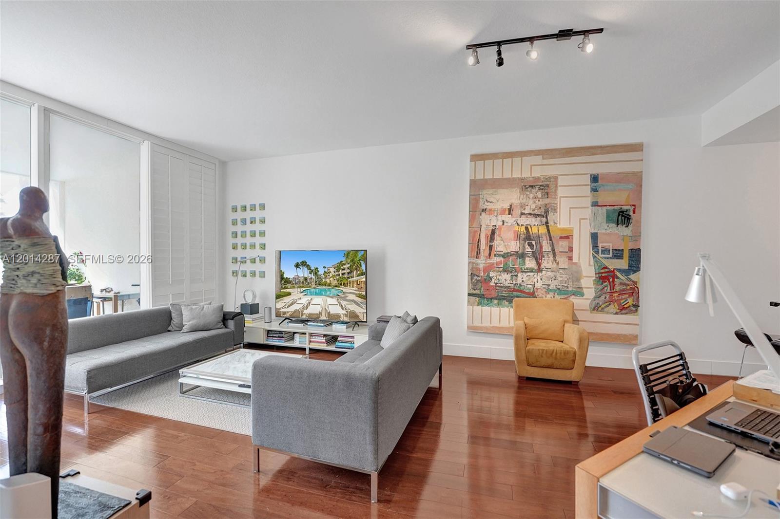 Property photo # 2