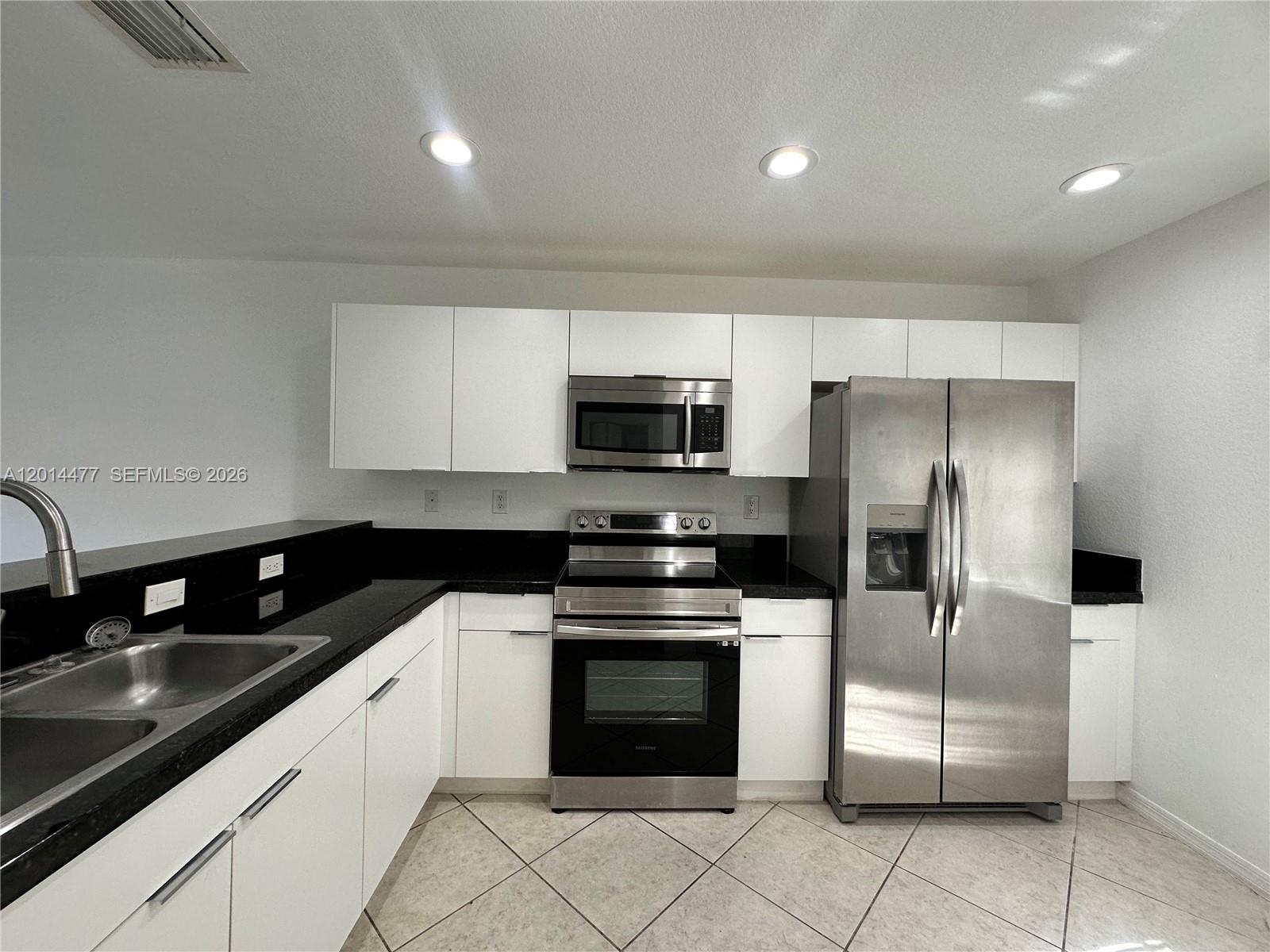 Property photo # 4