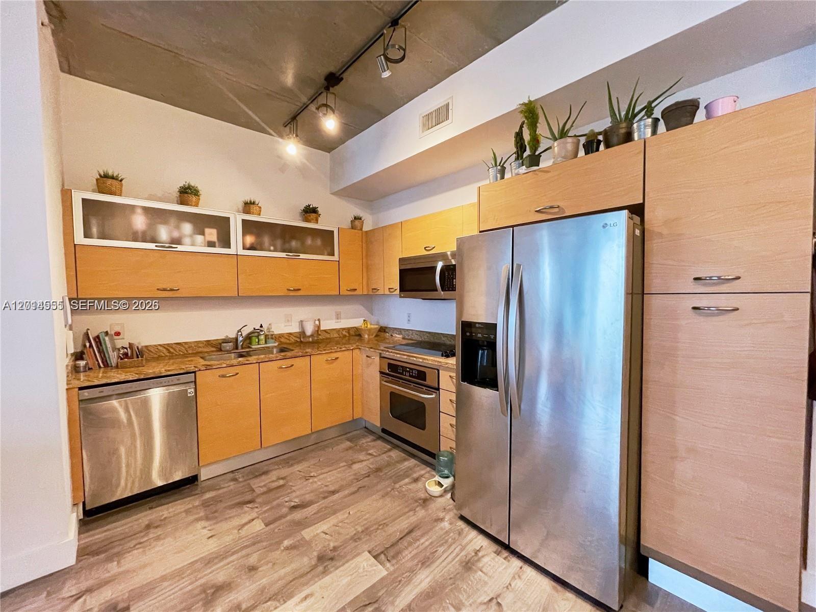 Property photo # 8