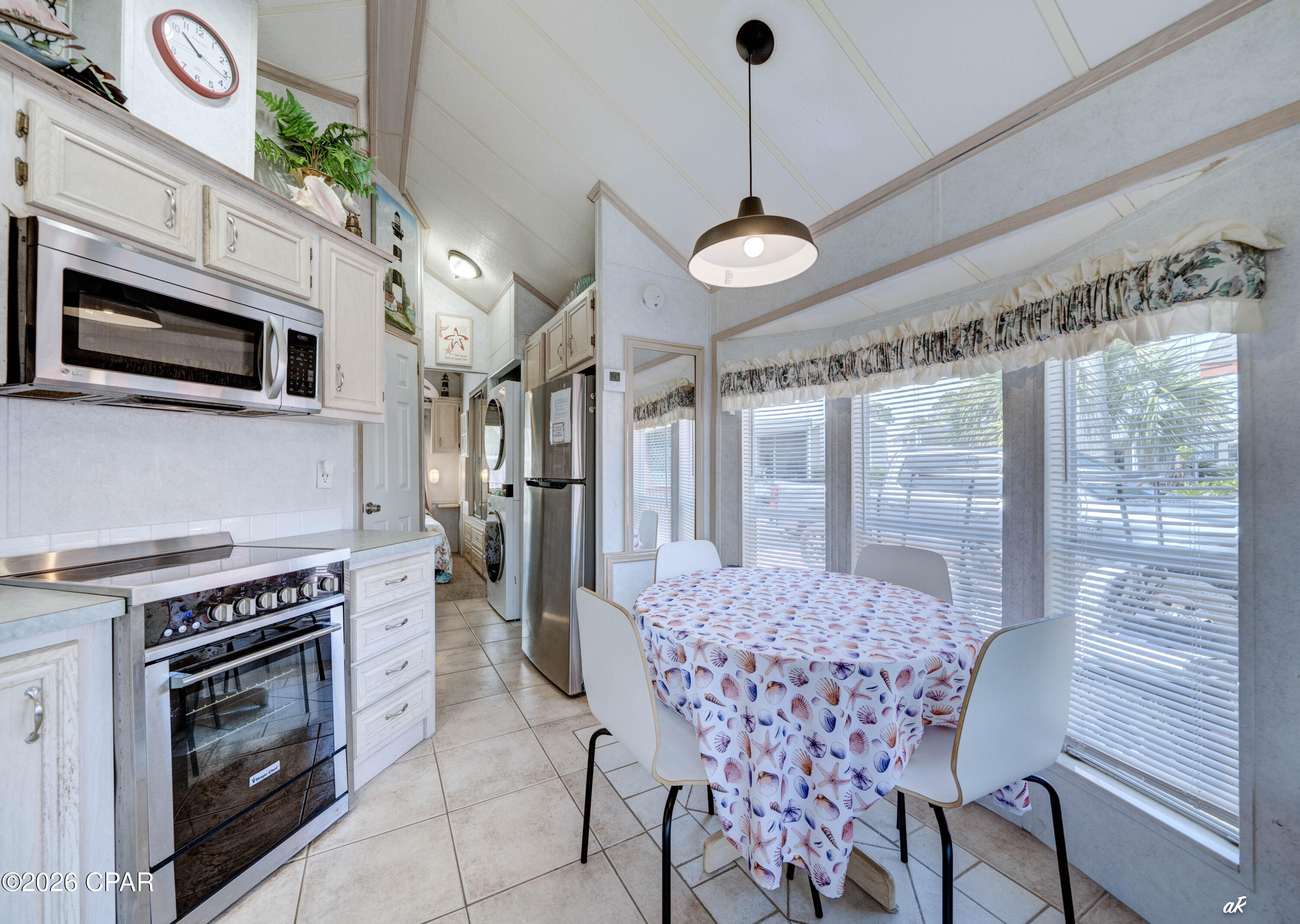 Image 15 For 1219 Thomas Drive 73