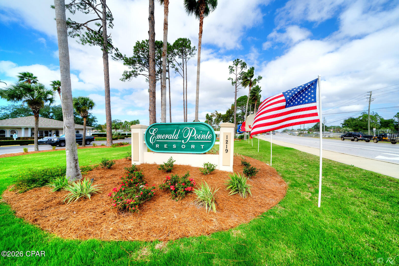 1219 Thomas Drive 73