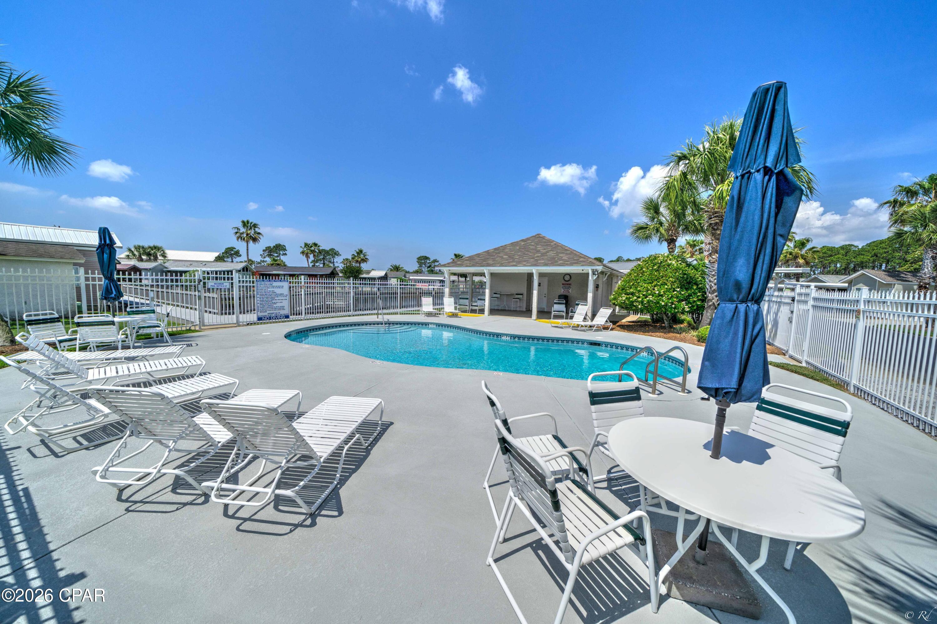 1219 Thomas Drive 73