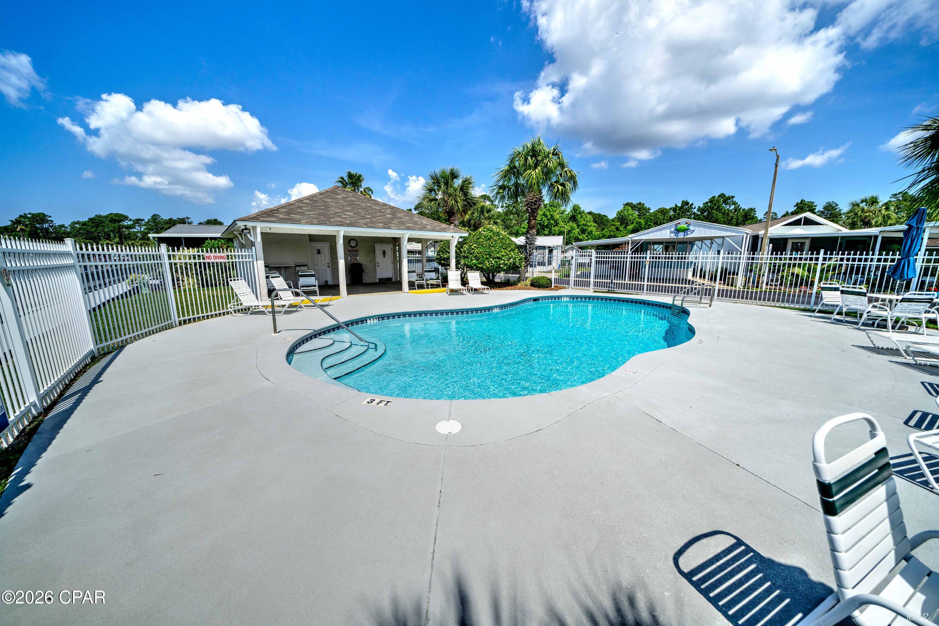 1219 Thomas Drive 73