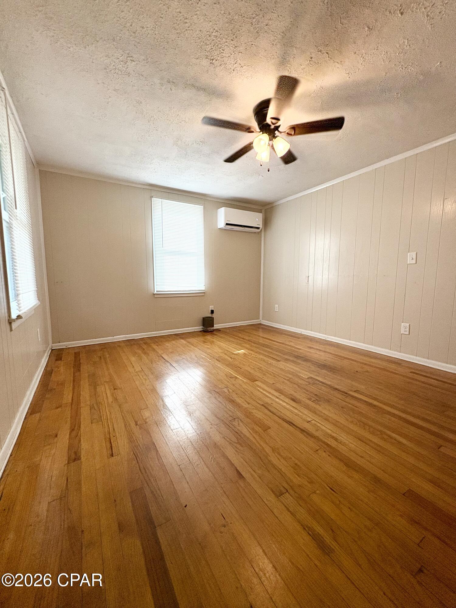 Image 14 For 947 11th Avenue