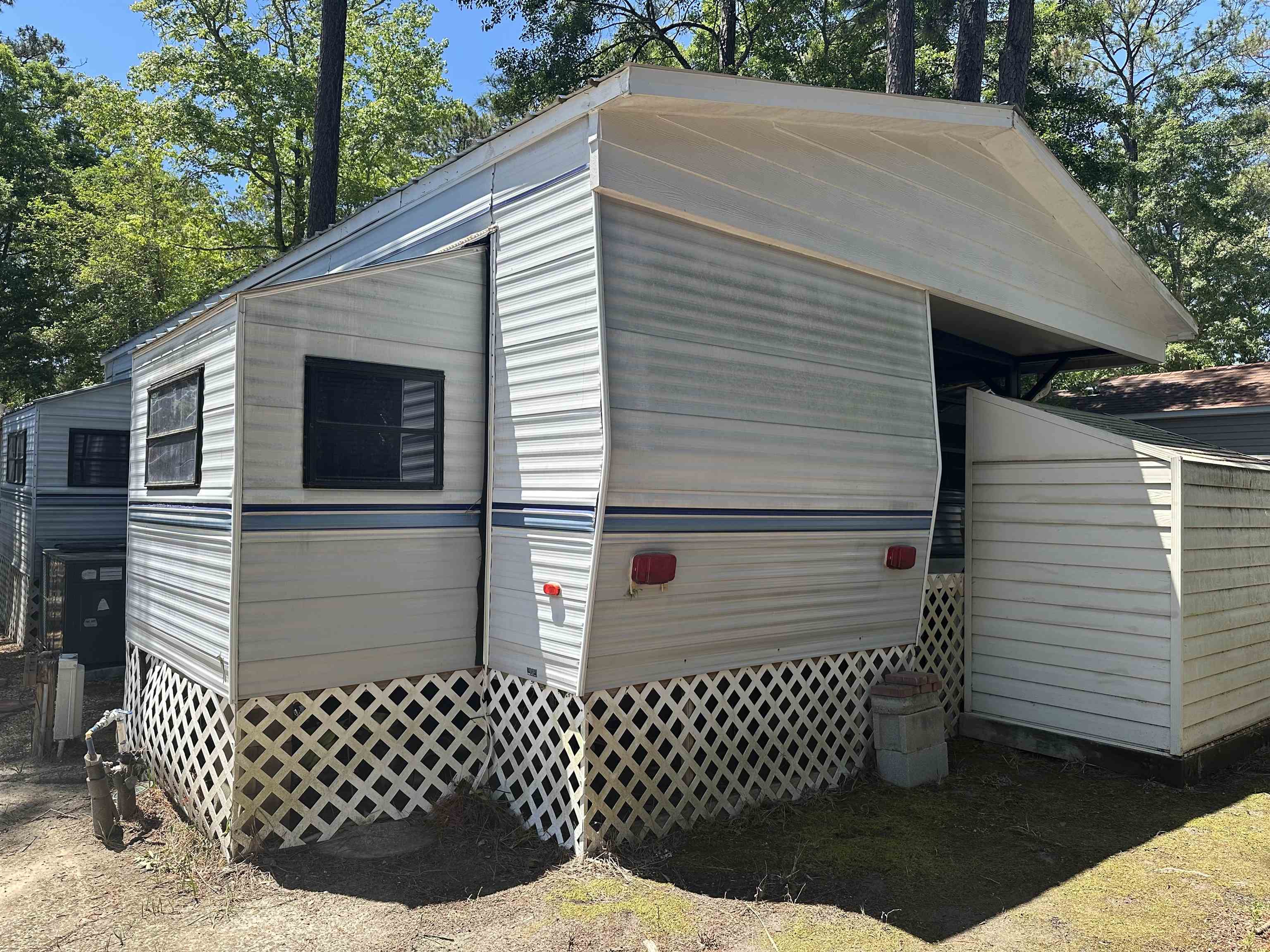 2611819 | Photo 24