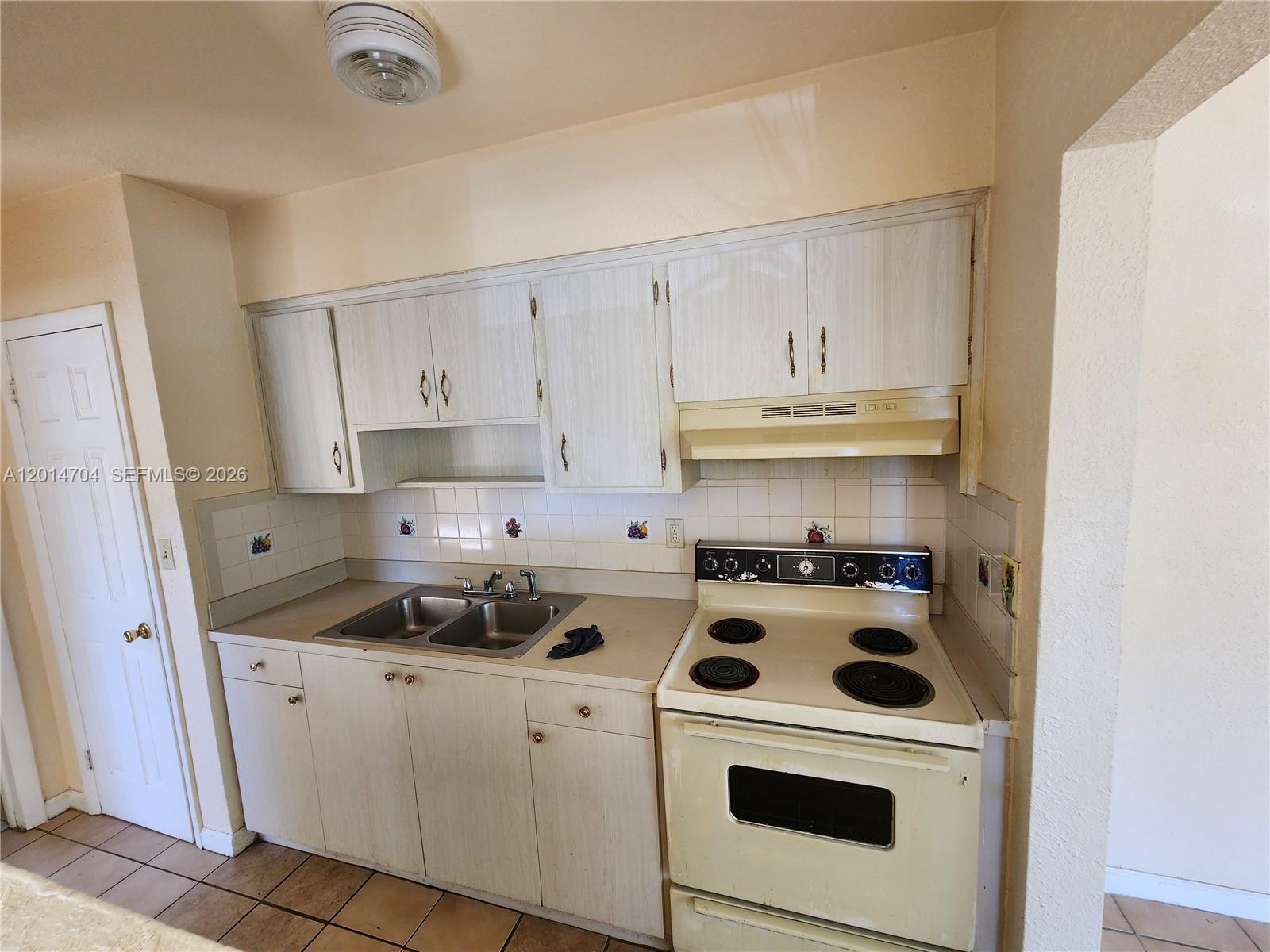 Property photo # 3