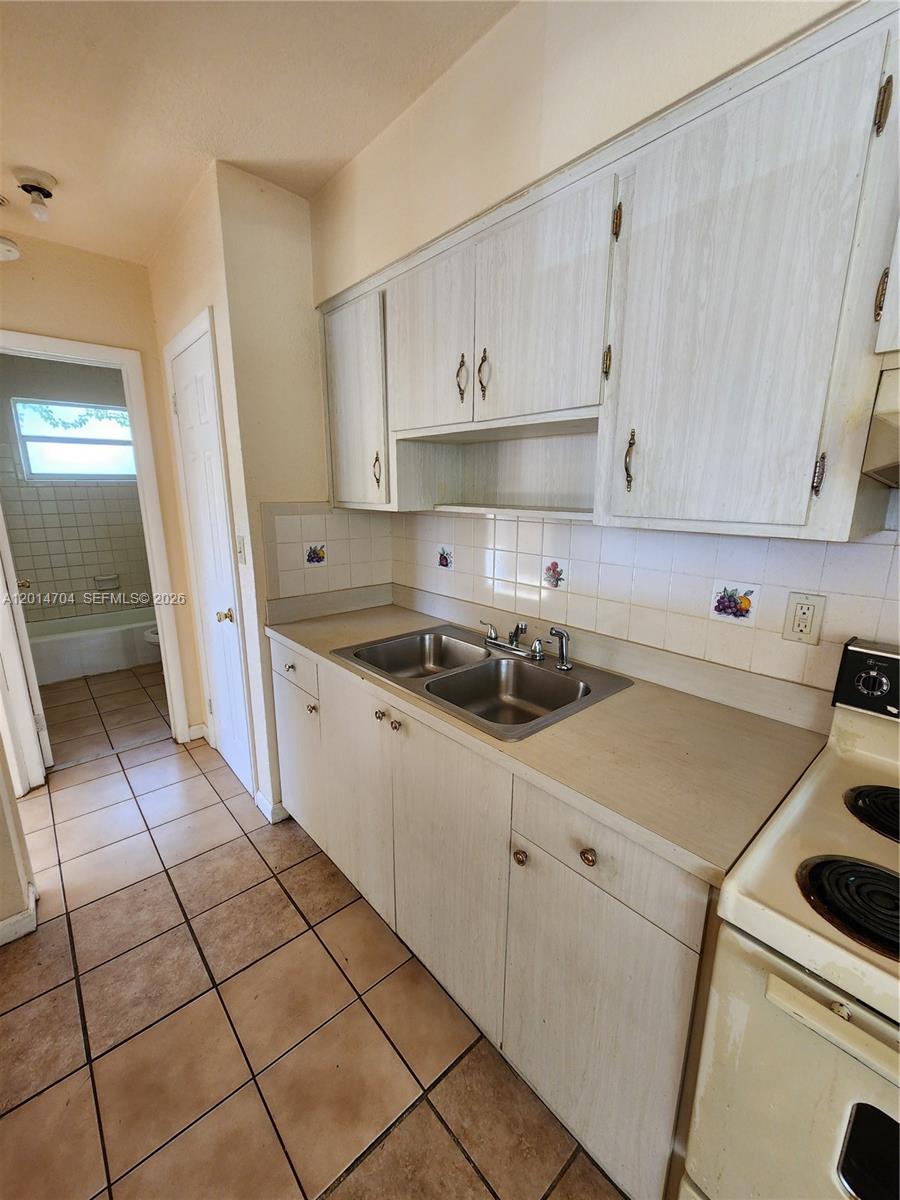 Property photo # 8