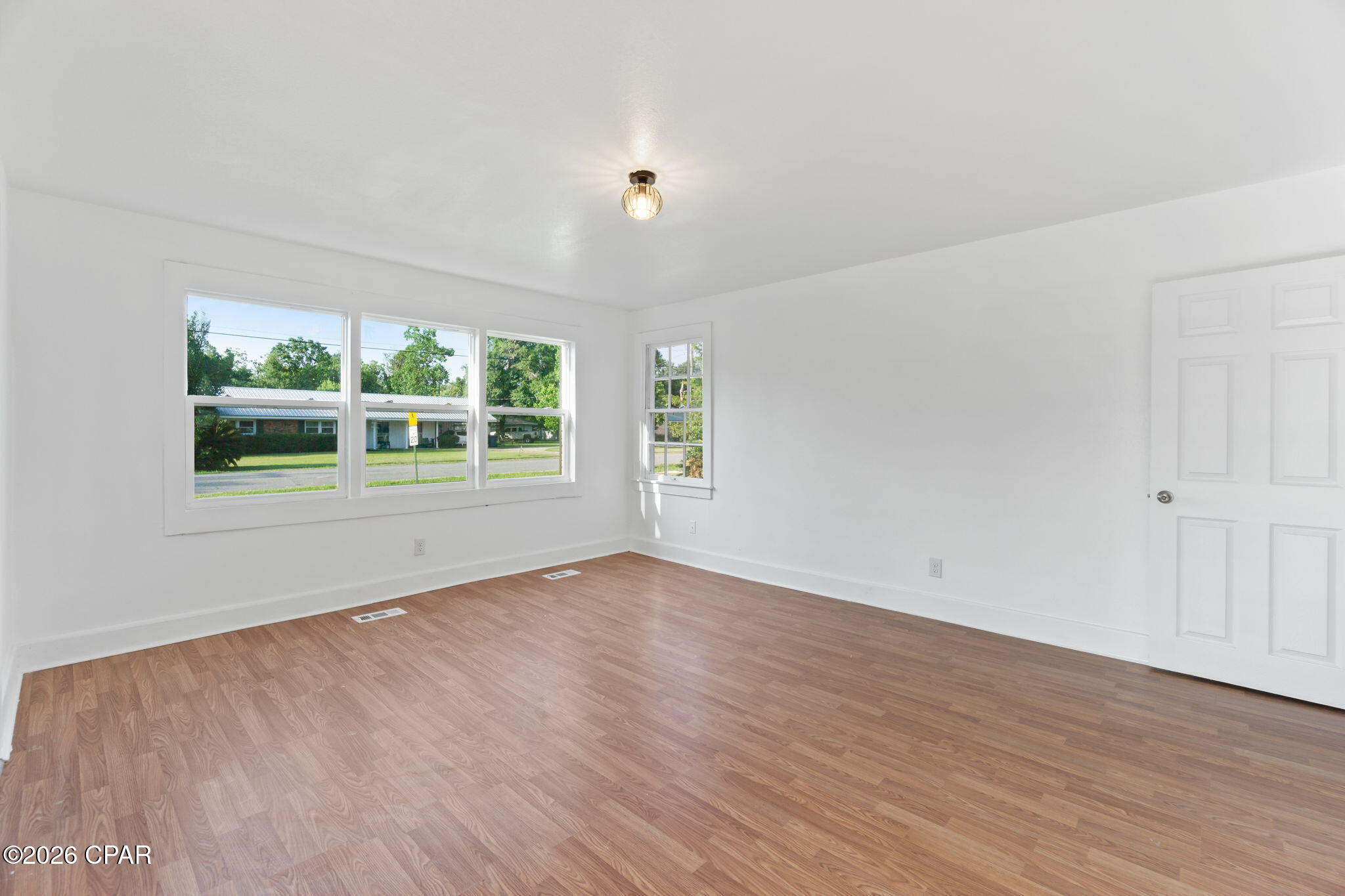 Image 10 For 20699 Sherry Avenue