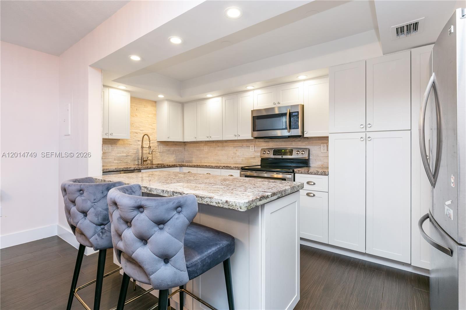 Property photo # 0