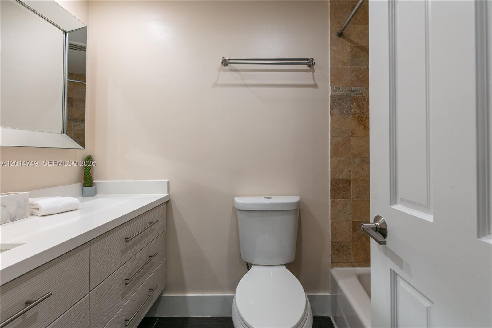 Property photo # 9