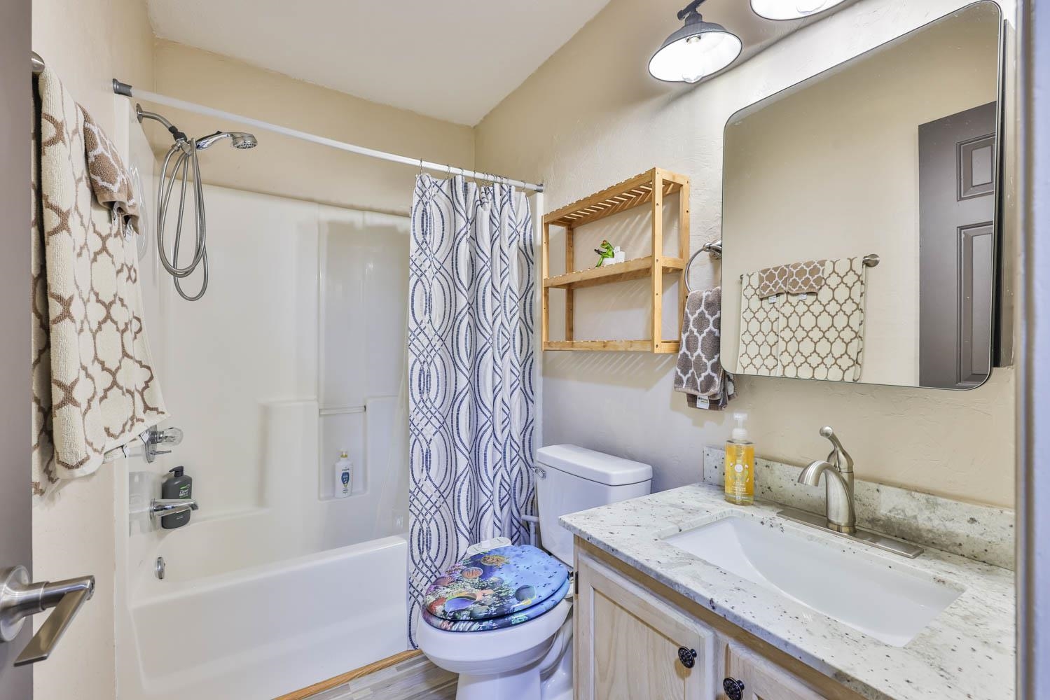 2611856 | Photo 17