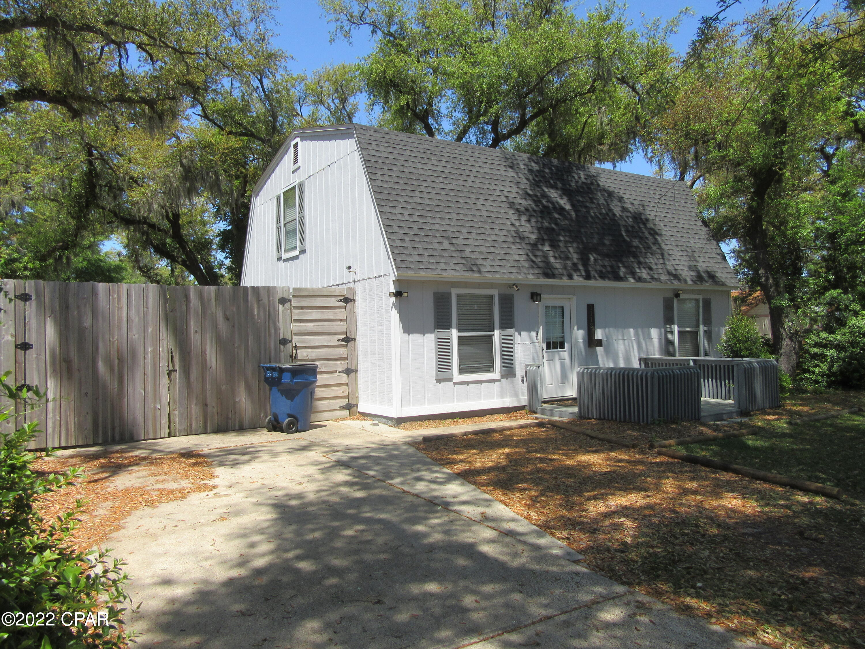 Image 2 For 1113 Arthur Avenue