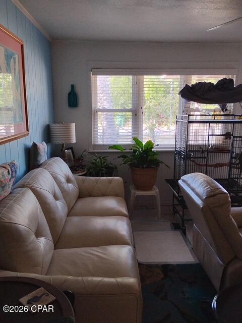 Image 3 For 5314 Pinetree Avenue