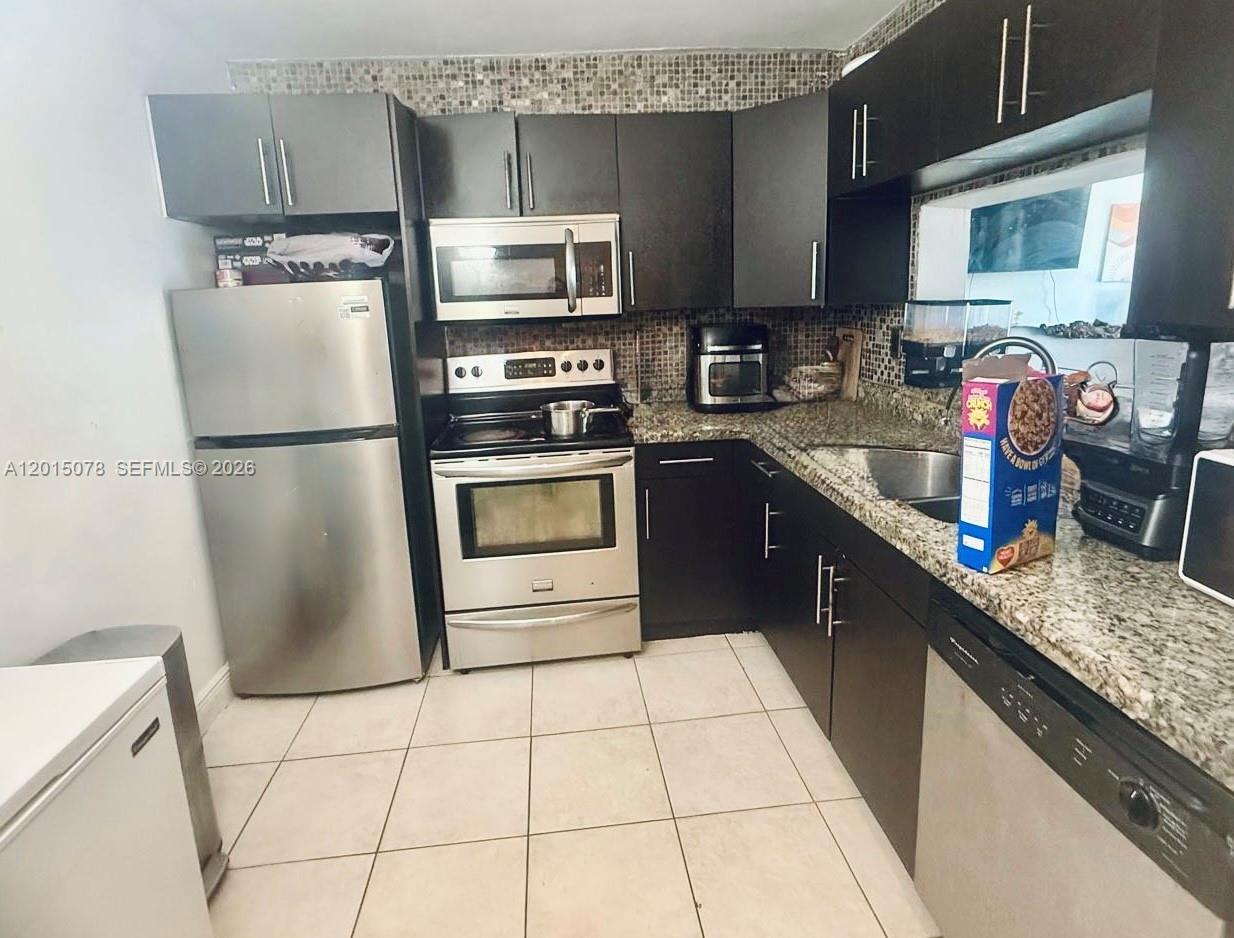 Homes for sale in Miami, FL | 488 Nw 165Th St Rd, Miami, FL 33169