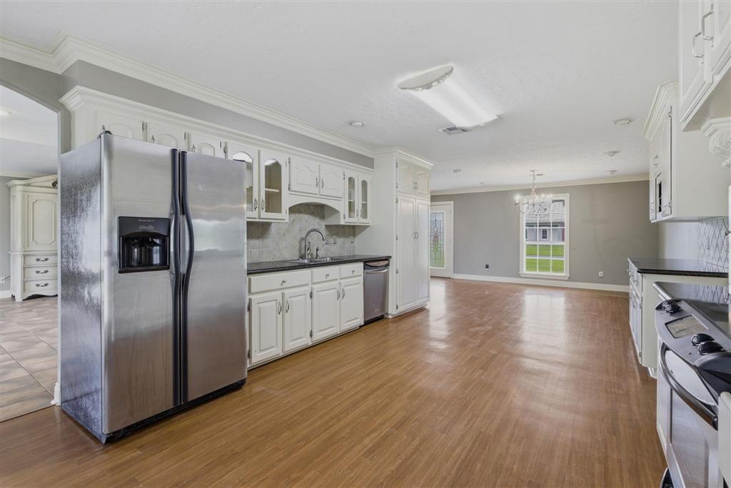 3970 Jacobs Way — photo 3