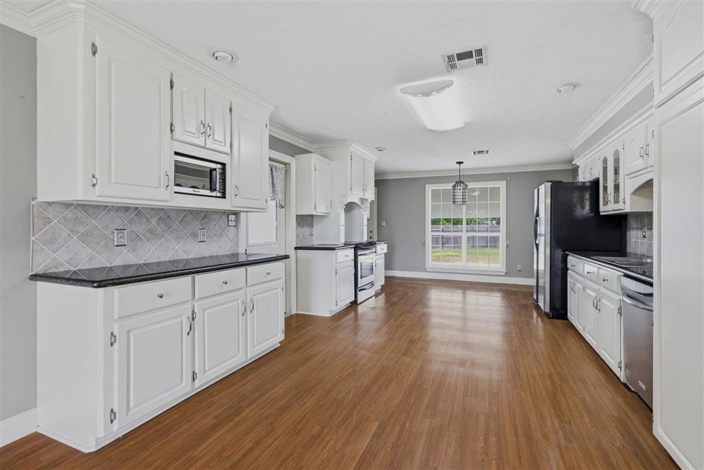 3970 Jacobs Way — photo 4
