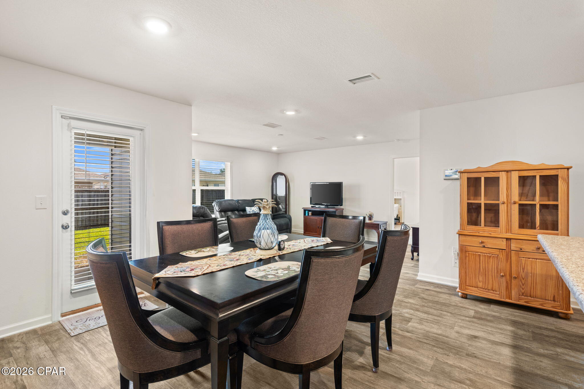 Image 12 For 7109 Penn Way