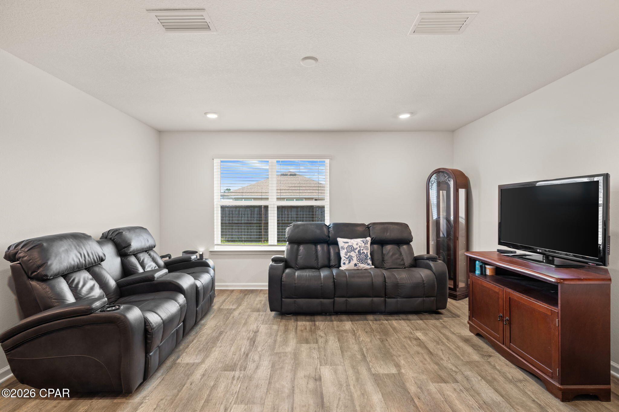 Image 15 For 7109 Penn Way